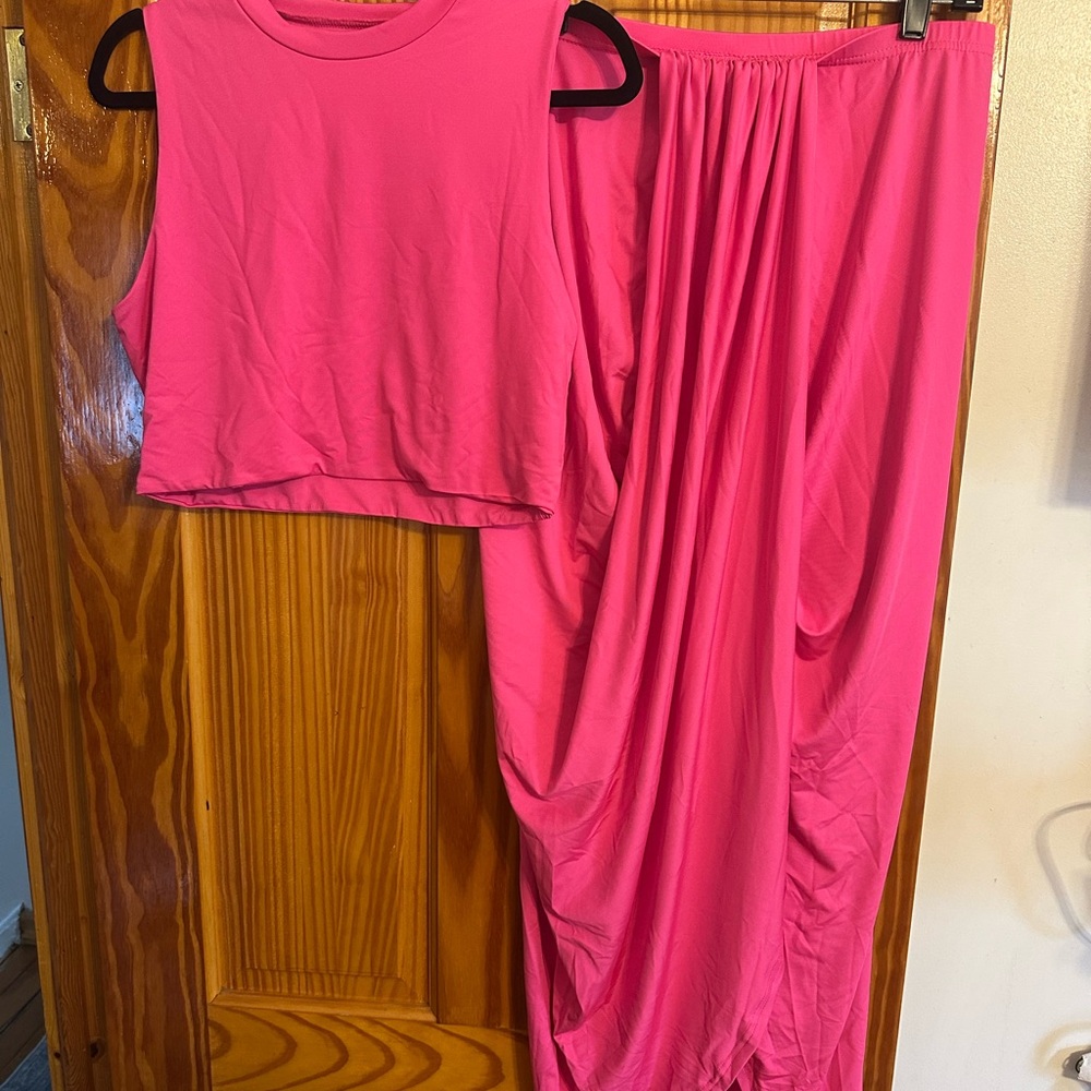 Women's Pink two piece skirt set